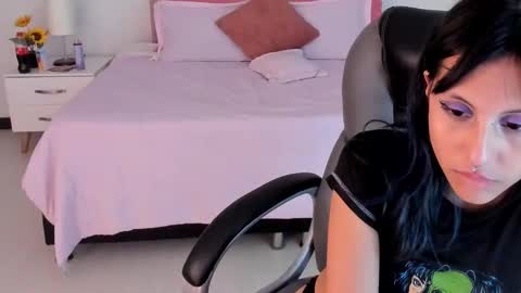 Kitty online show from March 10, 2025, 4:07 am