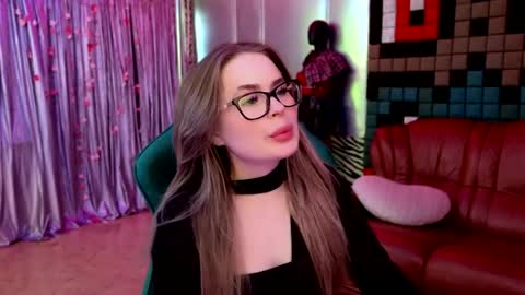 kitty_pantera online show from April 13, 2026, 10:32 am