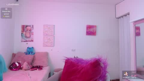 Snapshot of kitty_seducction chatting on July 6, 2026, 6:43 pm Aleja online show from July 6, 2026, 6:43 pm