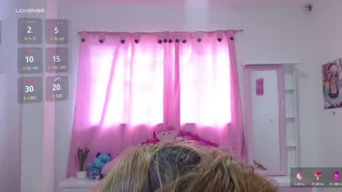 Snapshot of kitty_seducction chatting on August 3, 2026, 8:01 pm Aleja online show from August 3, 2026, 8:01 pm