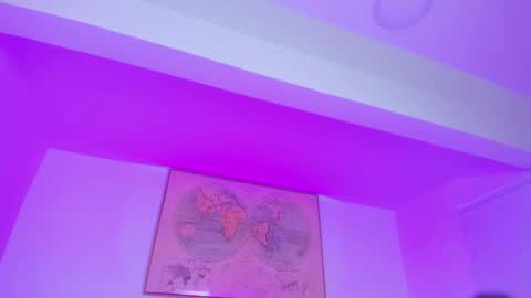 K I T T Y online show from March 12, 2026, 12:33 pm