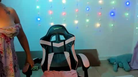 violet online show from December 23, 2024, 8:44 am