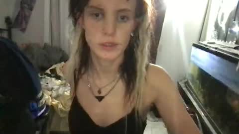 kittycatkendra online show from February 26, 2025, 10:04 am