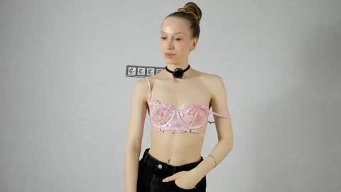 kittykait_k online show from March 11, 2025, 11:15 pm