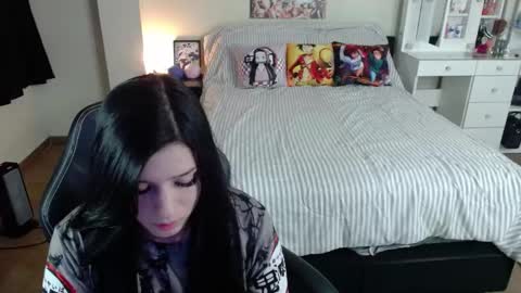 Isabel online show from September 12, 2025, 4:34 am