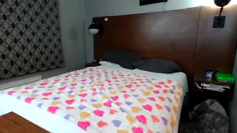 Snapshot of kittykat_1999 chatting on February 24, 2025, 3:12 am kittykat 1999 online show from February 24, 2025, 3:12 am