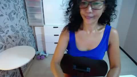 Snapshot of kittykatss chatting on July 3, 2026, 5:47 am Viktoria online show from July 3, 2026, 5:47 am