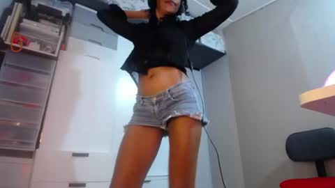 Snapshot of kittykatss chatting on July 12, 2026, 5:53 am Viktoria online show from July 12, 2026, 5:53 am