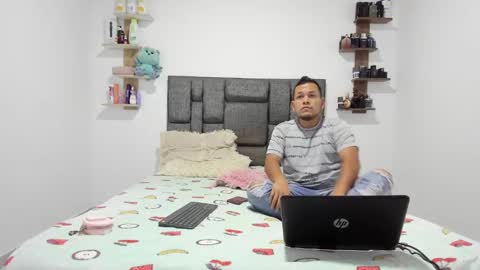 kittymaxsteel__ online show from February 20, 2025, 7:52 pm
