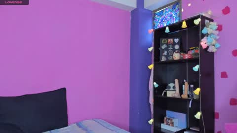 Kitty Zen online show from December 31, 2024, 2:47 pm