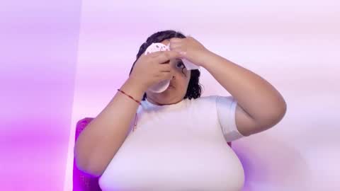 Kitty Hill online show from January 15, 2026, 4:28 am