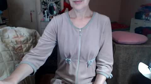 Snapshot of kiuminberry chatting on June 7, 2026, 10:52 am KiuminBerry online show from June 7, 2026, 10:52 am