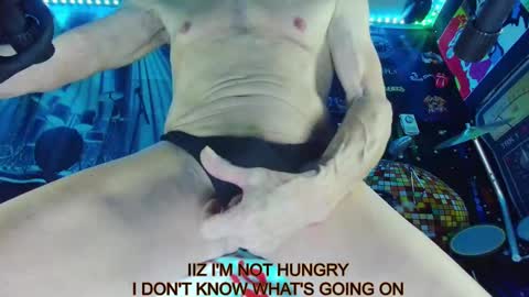 kiveuxmakeu online show from September 15, 2025, 8:31 pm