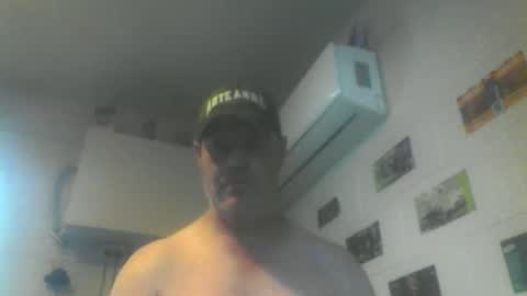 kiwiguy19773 online show from April 5, 2026, 3:36 am