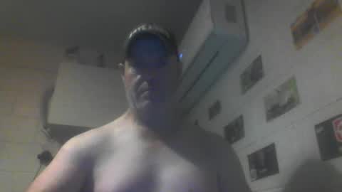 kiwiguy19773 online show from May 13, 2026, 7:50 am
