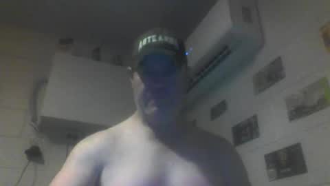 kiwiguy19773 online show from June 3, 2026, 7:22 am