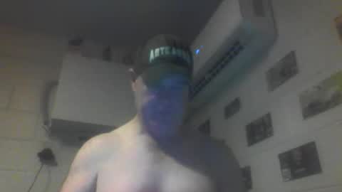 kiwiguy19773 online show from June 5, 2026, 7:14 am