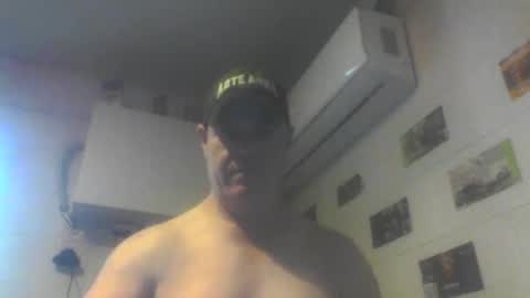 kiwiguy19773 online show from June 7, 2026, 3:10 am