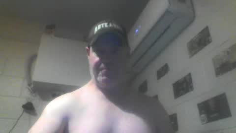 kiwiguy19773 online show from July 6, 2026, 8:55 am