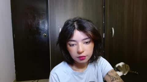 kiyu online show from May 27, 2026, 2:41 am