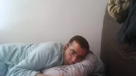 kkadam1 online show from April 27, 2026, 7:17 am