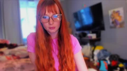 Klementinafanslyklementina6661 online show from June 6, 2026, 4:33 pm