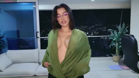 Snapshot of kleogold_1 chatting on July 17, 2026, 4:08 am Christina online show from July 17, 2026, 4:08 am