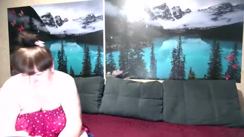 Kleosnow online show from October 11, 2025, 8:57 am