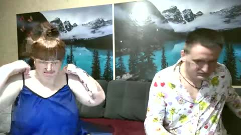 Snapshot of kleosnow chatting on April 29, 2026, 6:25 pm Kleosnow online show from April 29, 2026, 6:25 pm