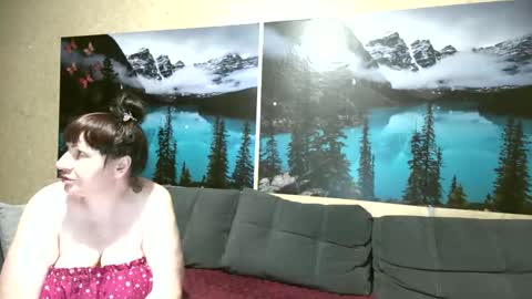 Snapshot of kleosnow chatting on May 21, 2026, 8:27 pm Kleosnow online show from May 21, 2026, 8:27 pm
