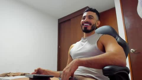 Snapshot of klinsmannwalton chatting on June 9, 2026, 11:44 am klinsmannwalton online show from June 9, 2026, 11:44 am