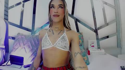 Snapshot of kloe_hh chatting on February 19, 2026, 5:14 am Kloe online show from February 19, 2026, 5:14 am