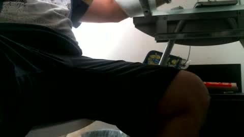 Snapshot of knickfranco chatting on February 8, 2026, 9:29 pm knickfranco online show from February 8, 2026, 9:29 pm