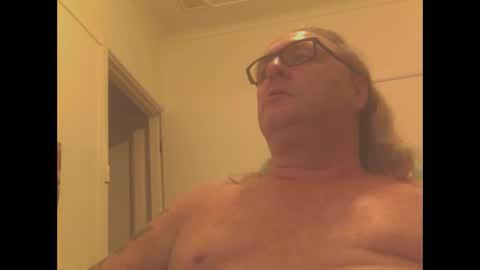 Snapshot of knobout chatting on December 2, 2024, 7:58 am knobout online show from December 2, 2024, 7:58 am