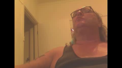 Snapshot of knobout chatting on December 4, 2024, 11:41 am knobout online show from December 4, 2024, 11:41 am