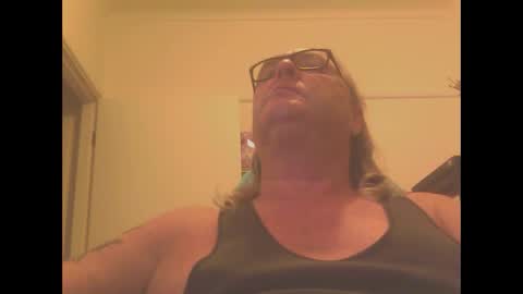 Snapshot of knobout chatting on December 16, 2024, 8:41 am knobout online show from December 16, 2024, 8:41 am