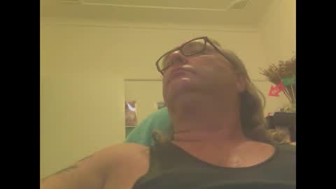 Snapshot of knobout chatting on December 18, 2024, 10:08 am knobout online show from December 18, 2024, 10:08 am