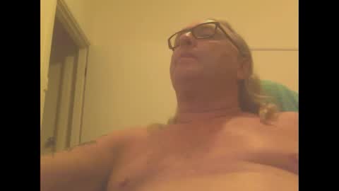 Snapshot of knobout chatting on December 23, 2024, 12:08 pm knobout online show from December 23, 2024, 12:08 pm