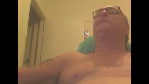 Snapshot of knobout chatting on January 3, 2025, 9:36 am knobout online show from January 3, 2025, 9:36 am