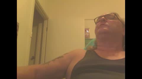 Snapshot of knobout chatting on January 6, 2025, 7:20 am knobout online show from January 6, 2025, 7:20 am