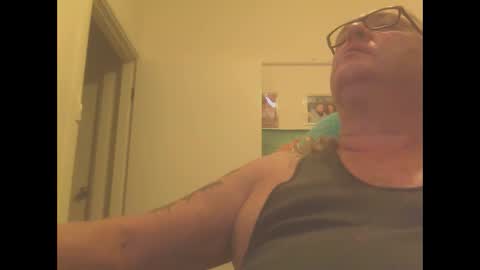 Snapshot of knobout chatting on January 7, 2025, 10:22 am knobout online show from January 7, 2025, 10:22 am