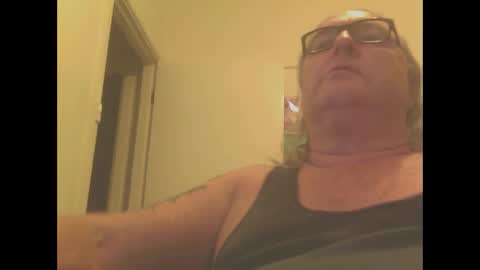Snapshot of knobout chatting on January 14, 2025, 10:38 am knobout online show from January 14, 2025, 10:38 am