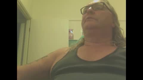 Snapshot of knobout chatting on January 27, 2025, 7:56 am knobout online show from January 27, 2025, 7:56 am