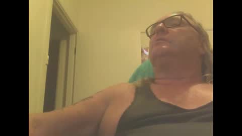 Snapshot of knobout chatting on January 27, 2025, 11:00 am knobout online show from January 27, 2025, 11:00 am