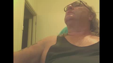 Snapshot of knobout chatting on January 28, 2025, 11:17 am knobout online show from January 28, 2025, 11:17 am