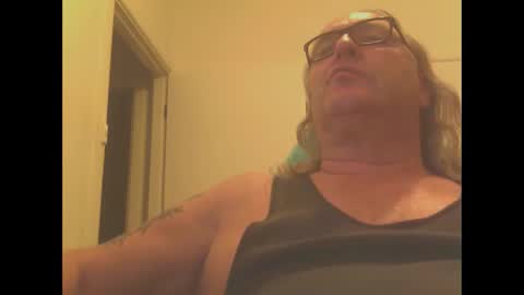 Snapshot of knobout chatting on January 30, 2025, 11:22 am knobout online show from January 30, 2025, 11:22 am