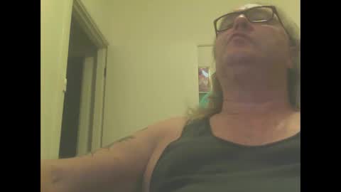 Snapshot of knobout chatting on February 5, 2025, 9:57 am knobout online show from February 5, 2025, 9:57 am