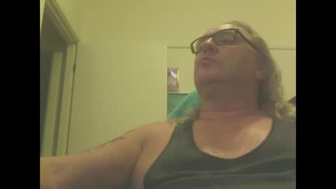 Snapshot of knobout chatting on February 9, 2025, 10:42 am knobout online show from February 9, 2025, 10:42 am