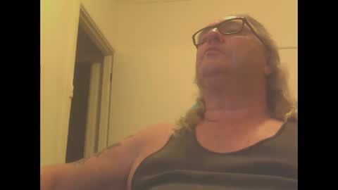 Snapshot of knobout chatting on February 19, 2025, 10:23 am knobout online show from February 19, 2025, 10:23 am