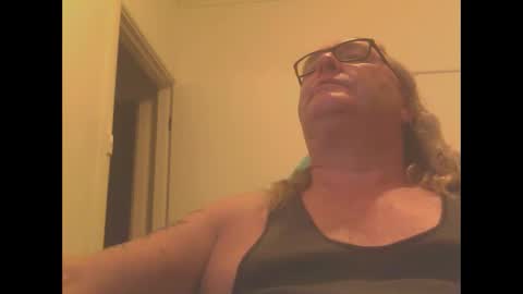 Snapshot of knobout chatting on March 2, 2025, 11:39 am knobout online show from March 2, 2025, 11:39 am